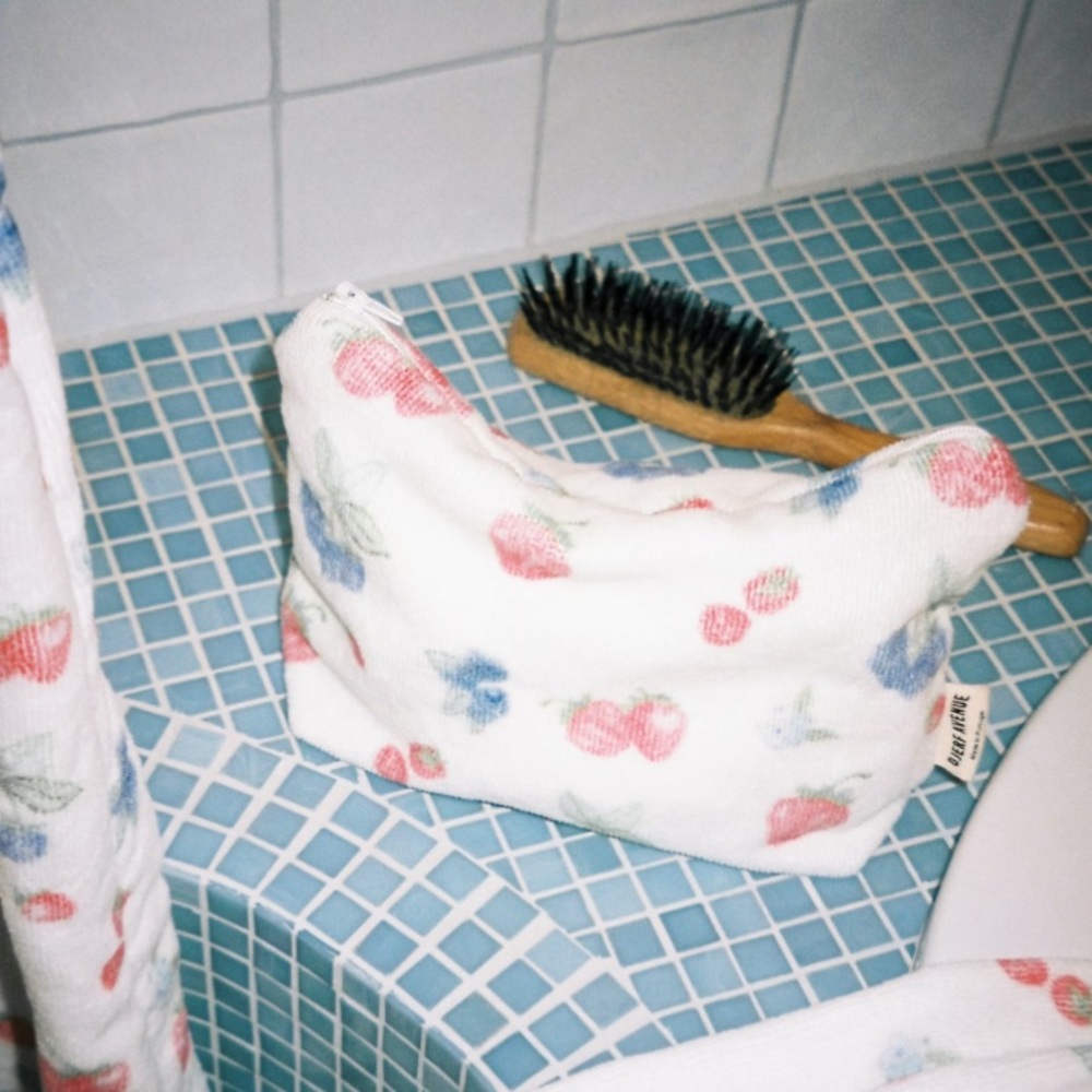 Djerf Avenue Mini Terry Bag Summer Berries